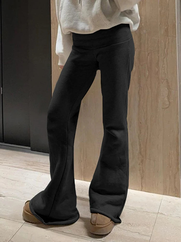 Y2K Low-Waisted Flare Pants – Trendy & Sexy Streetwear!